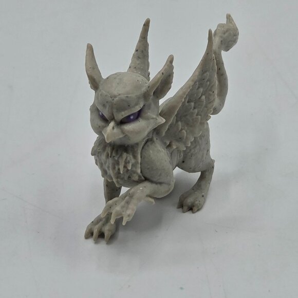 Monster High Rochelle Goyle Pet Gargoyle Figurine Replacement - Picture 1 of 3